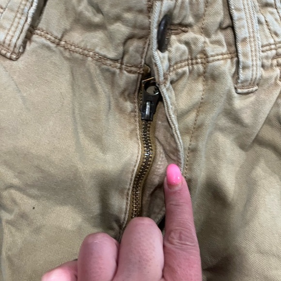 American Eagle Chino Khaki Shorts Longer Length Pockets Casual Tan Size 28 - Picture 7 of 8